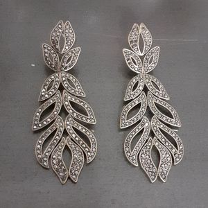 Beautiful antique-gold and marquise earrings